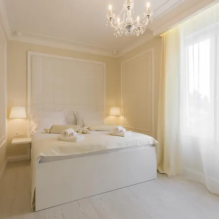 Boutique Bacvice 4* Split