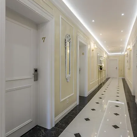 Boutique Bacvice 4* Split