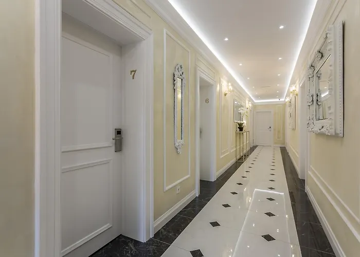 Boutique Bacvice 4* Split